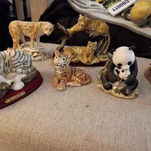 Charming Wildlife Figurine Set - Multicolor